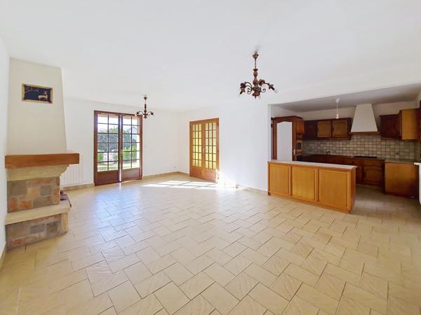 À vendre - Maison individuelle, 4 pièces située à Montval-sur-Loir (72500)