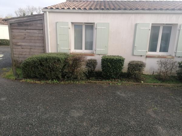 SAINTE-SOULLE proche LA ROCHELLE maison T3