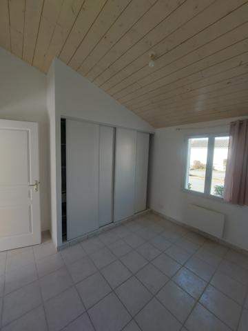 SAINTE-SOULLE proche LA ROCHELLE maison T3