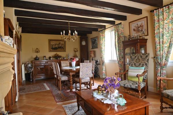 Vente Maison 7 pièces 260 m2 à Gourdon