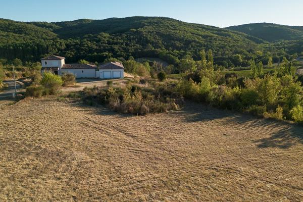 CARCASSONNE – MONTCLAR Terrain à bâtir viabilisé 1046m²