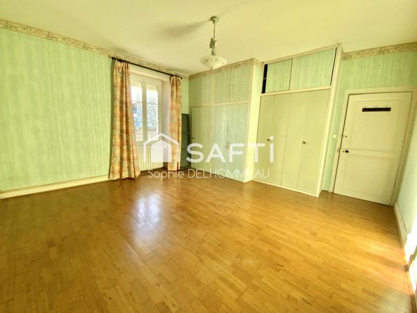 Maison de ville pleine de charme au cœur de La Roche-sur-Yon