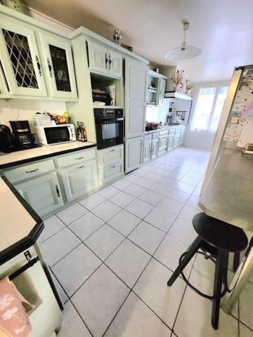 CHARLY QUARTIER PRISE A SAISIR