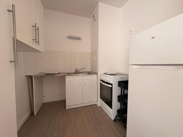 Douet : Appartement T3 meublé avec parking
