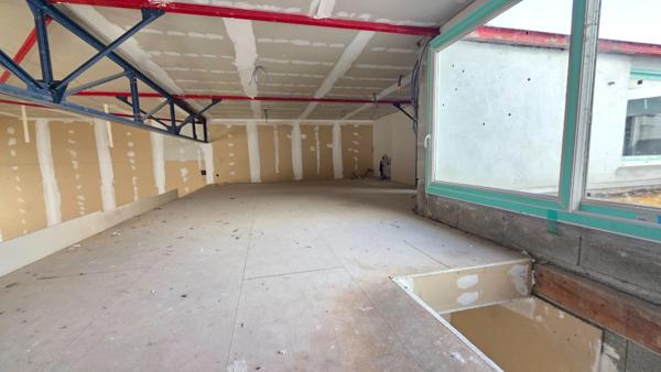 LOFT D'EXCEPTION EN COURS D AMENAGEMENT - VOLUMES UNIQUES ET POTENTIEL INFINI