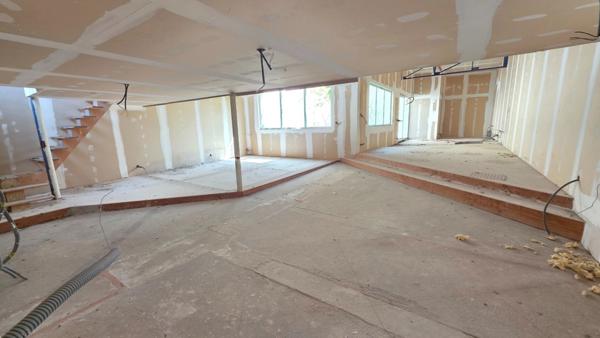 LOFT D'EXCEPTION EN COURS D AMENAGEMENT - VOLUMES UNIQUES ET POTENTIEL INFINI