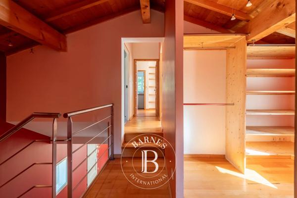 Écully, Maison 4 Chambres -  243 m² à vendre
