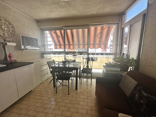 À vendre : Appartement 2 pièces à NICE, secteur Saint Roch