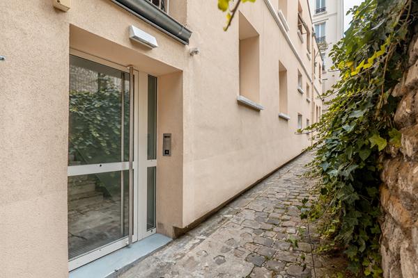 Appartement Paris 1 pièce(s) 10,50 m2