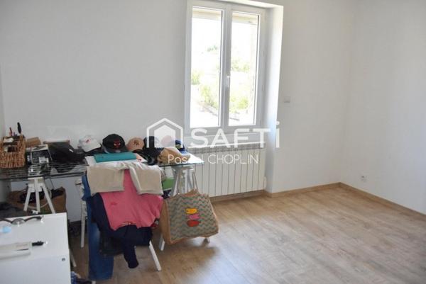 Espace intéreieur entièrement rénové avec goût