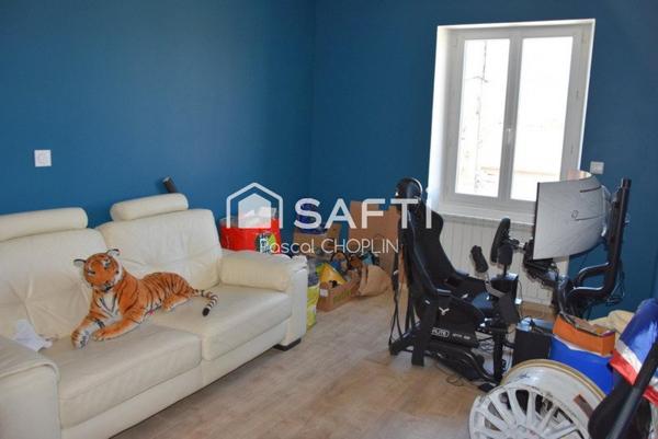 Espace intéreieur entièrement rénové avec goût