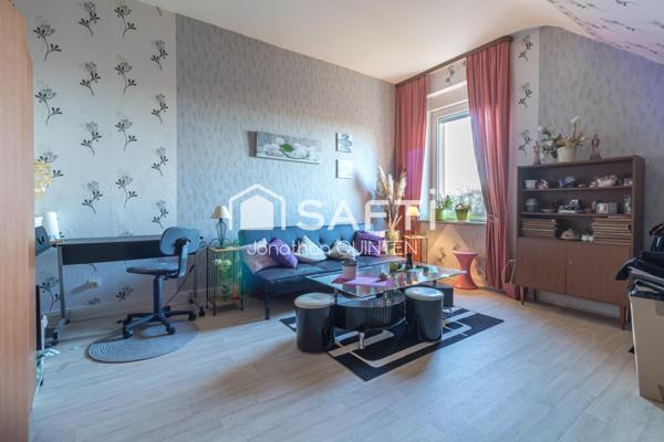 Maison pleine de potentiel avec vue dégagée, au calme, idéale pour créer votre lieu de vie unique.