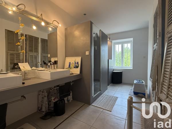 Maison à vendre 8 pièces 245 m² Suze-la-Rousse