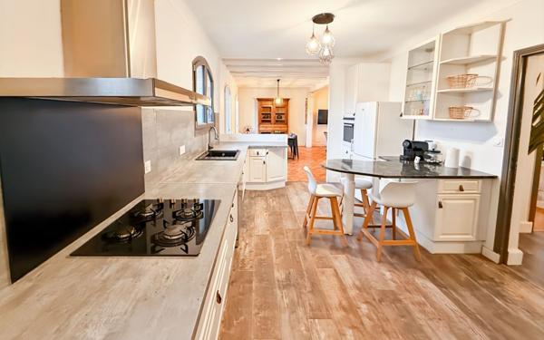 Maison à vendre    6 pièces •  Dompierre-sur-Mer