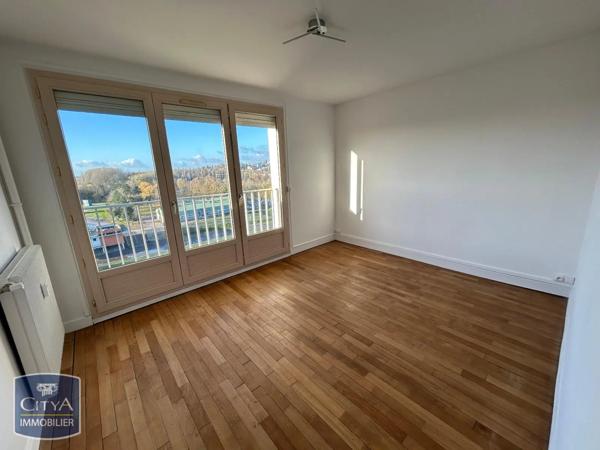 Appartement à louer 4 pièces 77.4m²