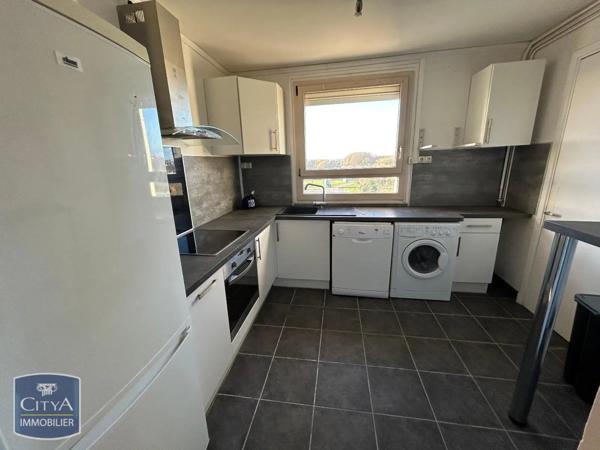 Appartement à louer 4 pièces 77.4m²