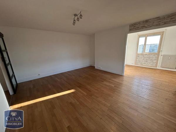 Appartement à louer 4 pièces 77.4m²