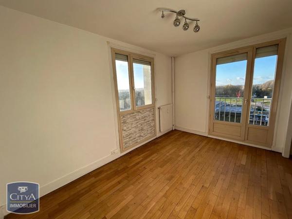 Appartement à louer 4 pièces 77.4m²