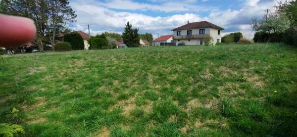 🌳 RARE ! Magnifique terrain constructible de 1 300 m² à Vézelois – Libre constructeur