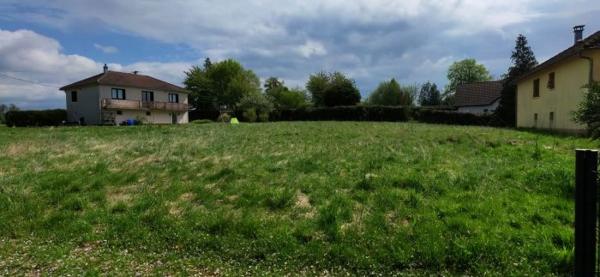 🌳 RARE ! Magnifique terrain constructible de 1 300 m² à Vézelois – Libre constructeur