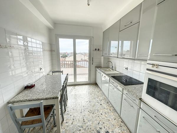 Cannes - étage élevé, appartement de 3 pièces avec terrasse d'angle Sud cave