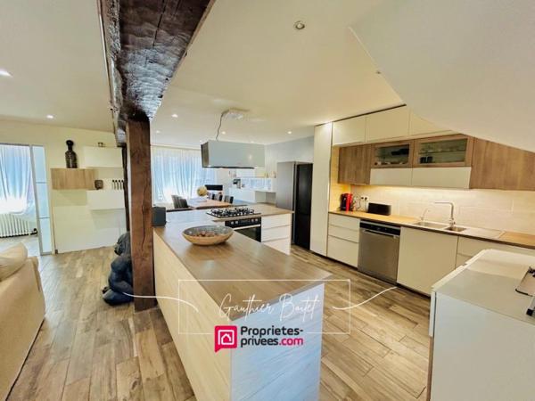 Maison de caractère rénovée - Centre de Rozay-en-Brie 8 pièce(s) 6 chambres 167 m2