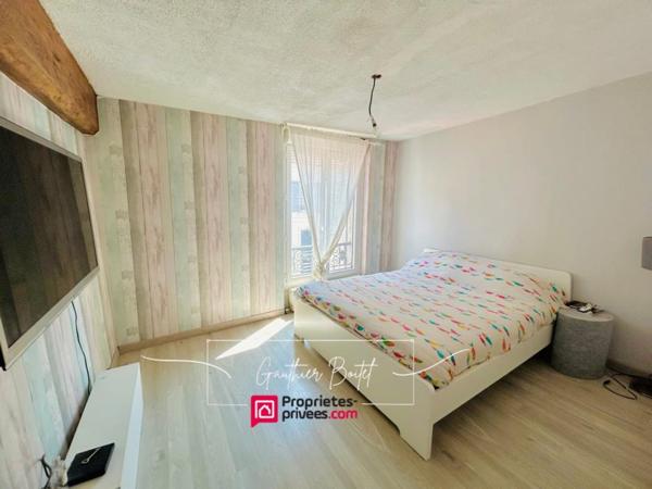 Maison de caractère rénovée - Centre de Rozay-en-Brie 8 pièce(s) 6 chambres 167 m2