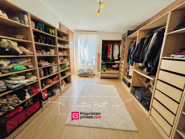 Maison de caractère rénovée - Centre de Rozay-en-Brie 8 pièce(s) 6 chambres 167 m2