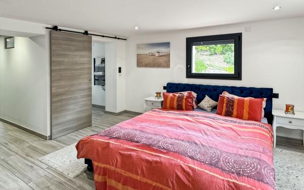 Maison à vendre    6 pièces • 152 m2 Saint-Raphaël