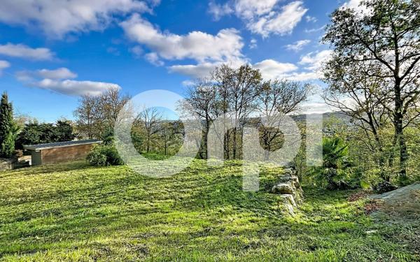 Terrain à vendre    Cosnac