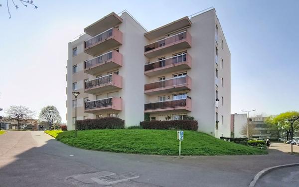 Appartement à vendre    3 pièces • 83,77 m2 Le Grand-Quevilly