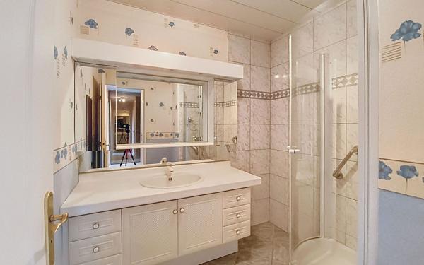 Appartement à vendre    3 pièces • 83,77 m2 Le Grand-Quevilly