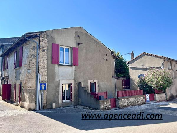 Maison de ville et un appartement Cherveux - 7 pièce(s) - 174 m2, Cherveux 79410