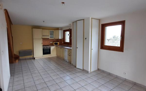 Appartement à louer    4 pièces •  Massongy