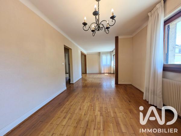 Maison à vendre 8 pièces 160,5 m² Houssen