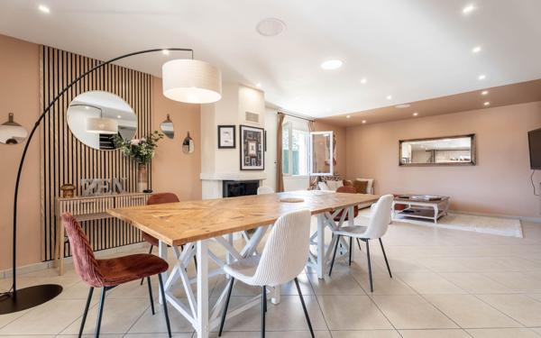 Maison à vendre    6 pièces •  Trévoux