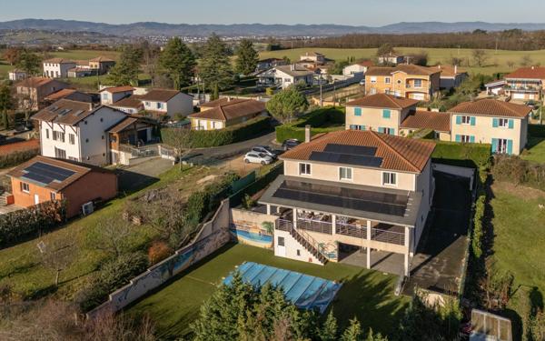 Maison à vendre    6 pièces •  Trévoux