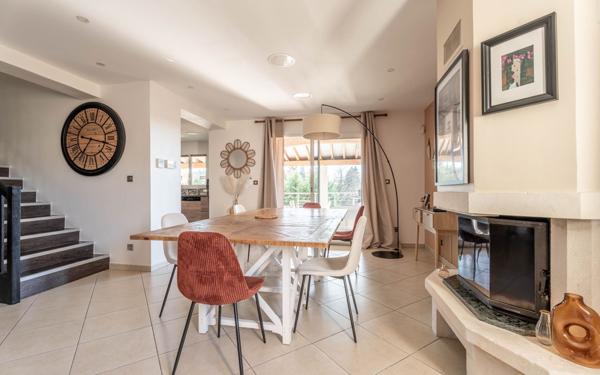 Maison à vendre    6 pièces •  Trévoux