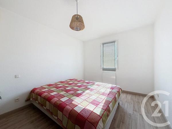 Appartement T2 à vendre  3 pièces - 49 m 2   LAVAUR  - 81