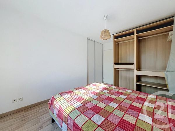 Appartement T2 à vendre  3 pièces - 49 m 2   LAVAUR  - 81