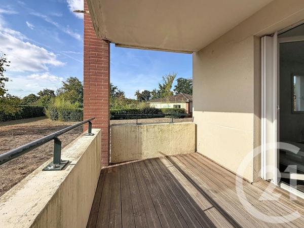 Appartement T2 à vendre  3 pièces - 49 m 2   LAVAUR  - 81