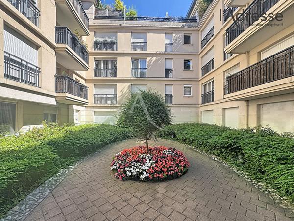 PUTEAUX/Domaine Lulli Studio de 39 m² avec cave