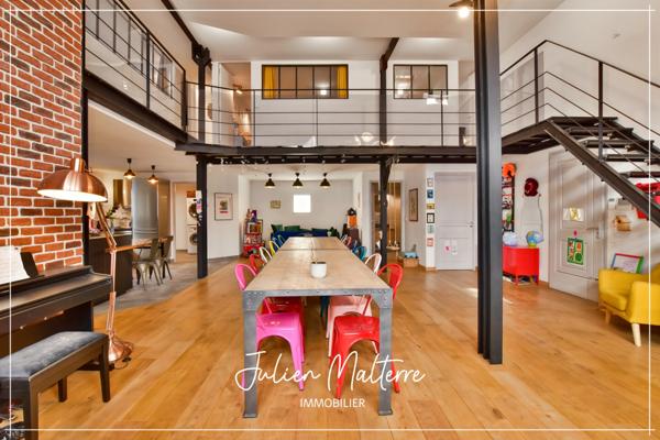 SAINT ETIENNE (42) - Exceptionnel LOFT de 165 m² avec 5 chambres et garage