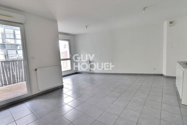 T2 récent avec balcon et stationnement secteur Jean Macé
