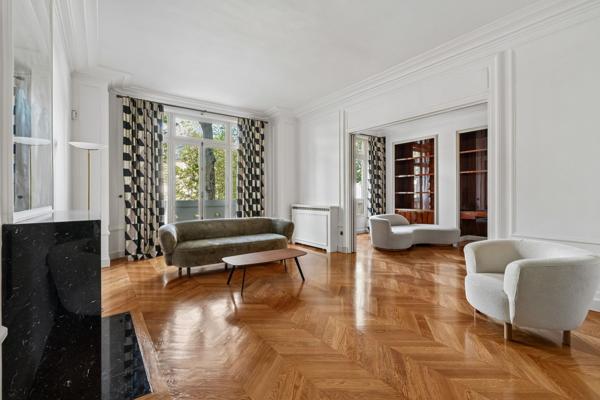 Location Appartement de luxe Neuilly-sur-Seine 8 Pièces 272.65 m²