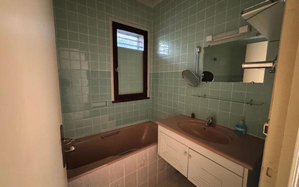 Maison à vendre    3 pièces • 66 m2 L'Isle-sur-la-Sorgue