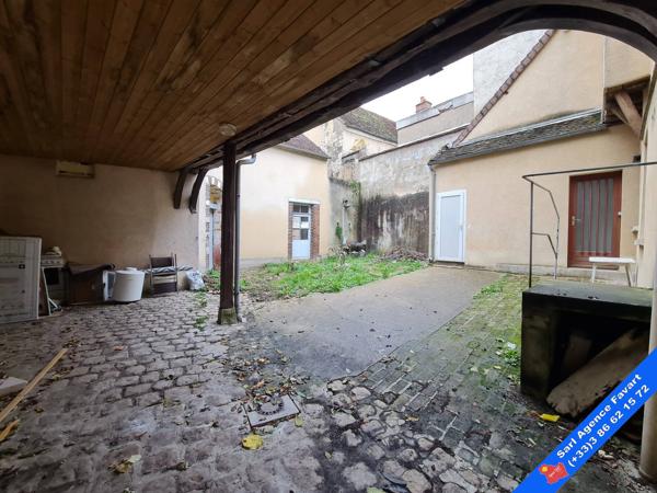 Immeuble à vendre à Joigny 89300