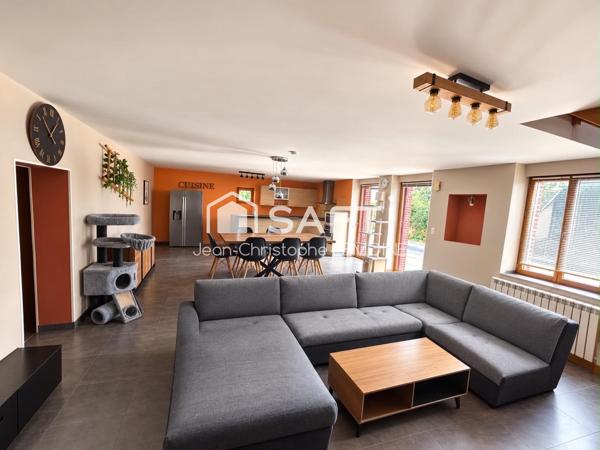 Longère de 125 m2 avec 5500 m2 de terrains clos