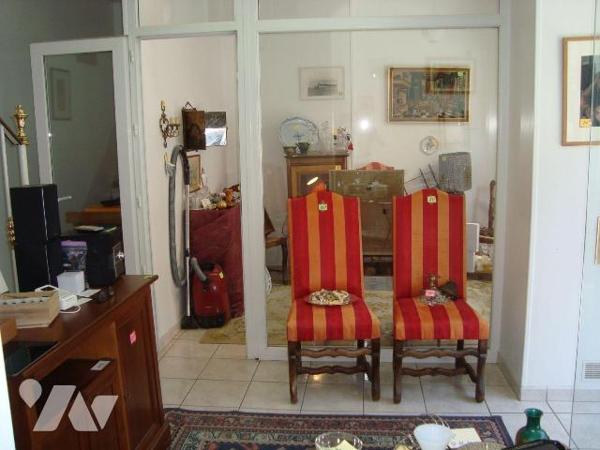 Immeuble à vendre à PONTIVY (56300), Morbihan (56), très bel emplacement pour cet immeuble mixt...