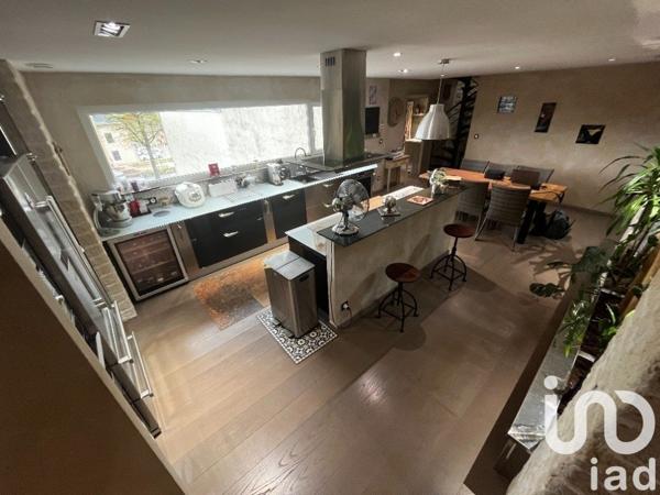 Appartement 6 pièces de 143 m² à Oyonnax (01100)